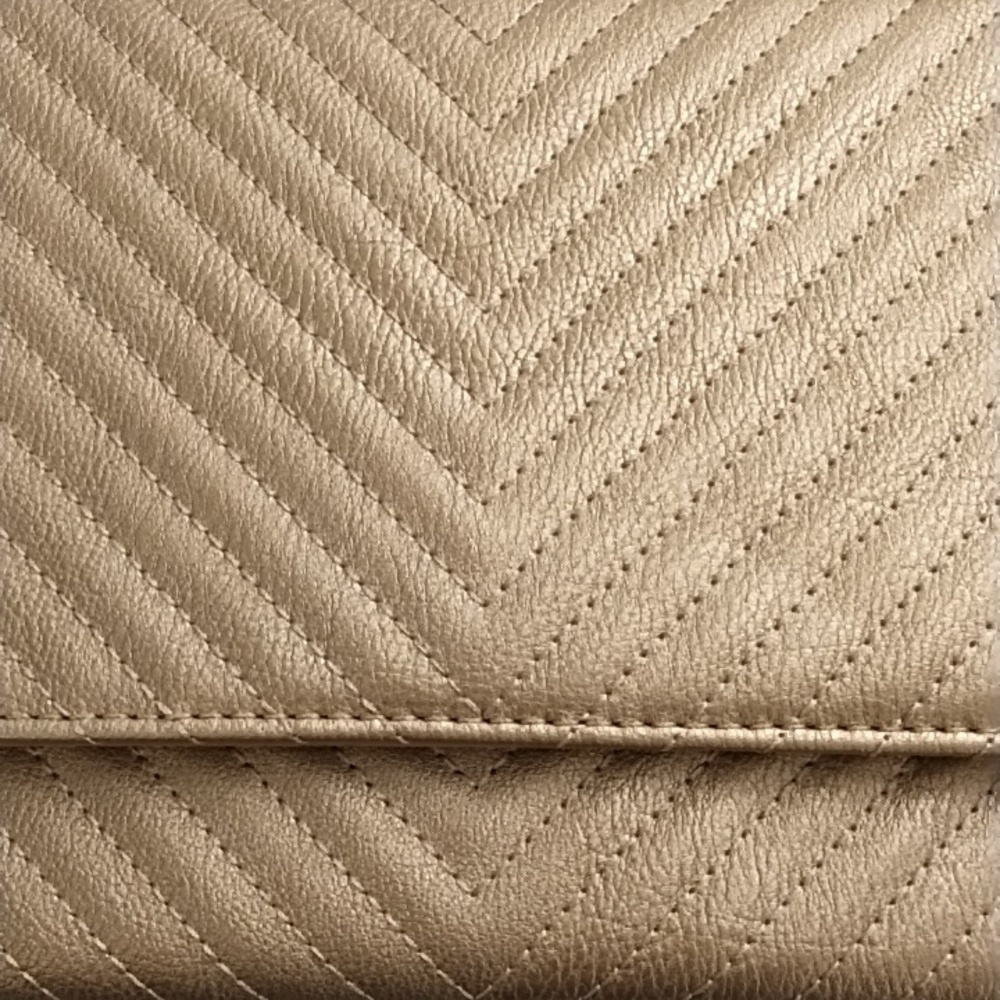 NWT MattGold Clutch Crossbody Bag Removable Chain Quilted Faux Leather Magnetic - Picture 10 of 10